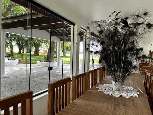 Espaços e estrutura da Fazenda Pingo D'Água